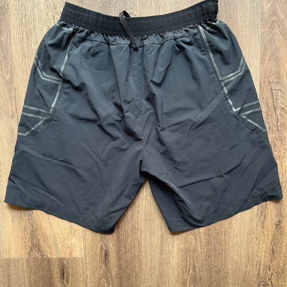 Nike Basketball Shorts - Large - Picture 2 of 2